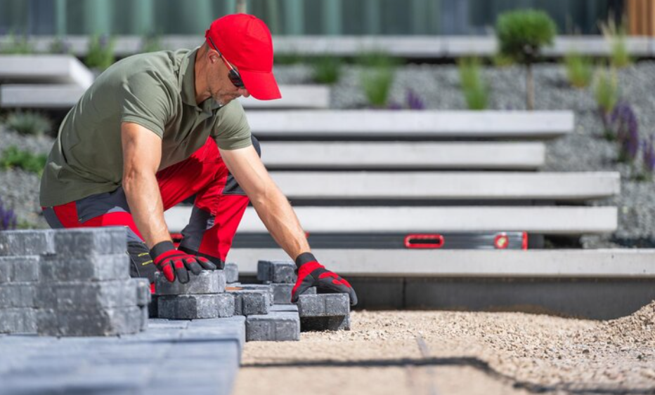 Wie Terrassenbau Ihre Außenfläche funktional und stilvoll gestaltet